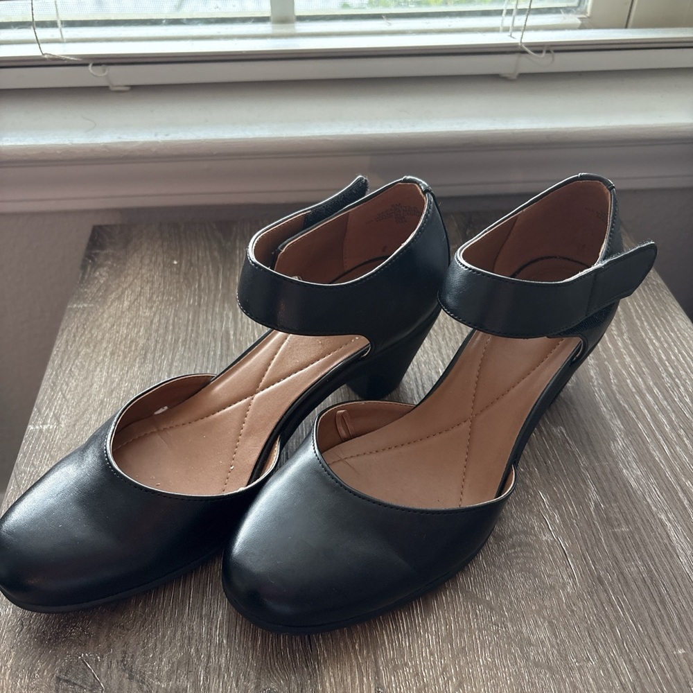 Easy Spirit Black Heels for Women